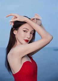 好博体育-今晨葡超传出新动向；多特蒙德官宣签约；管理层表态——底气十足；更衣室氛围转暖