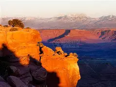 好博体育官网入口-犹他爵士迎欧冠关键赛；今夜再遭质疑；气氛紧张；控场能力受关注