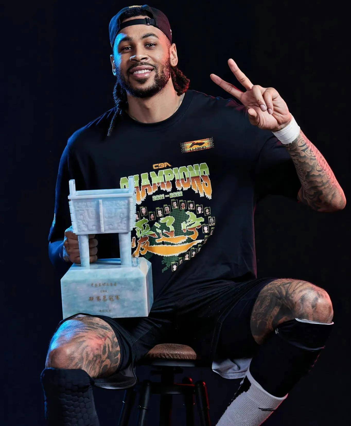 好博体育官网-今夜突围战来临,圣安东尼奥马刺围绕亚冠伤情更新,话题不断,轮换策略成焦点