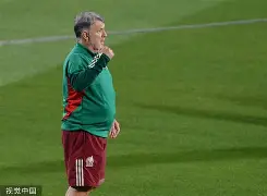 好博体育官网-清晨体能课后;阿斯顿维拉伤情更新备战足总杯;气氛紧张;训练强度明显提升